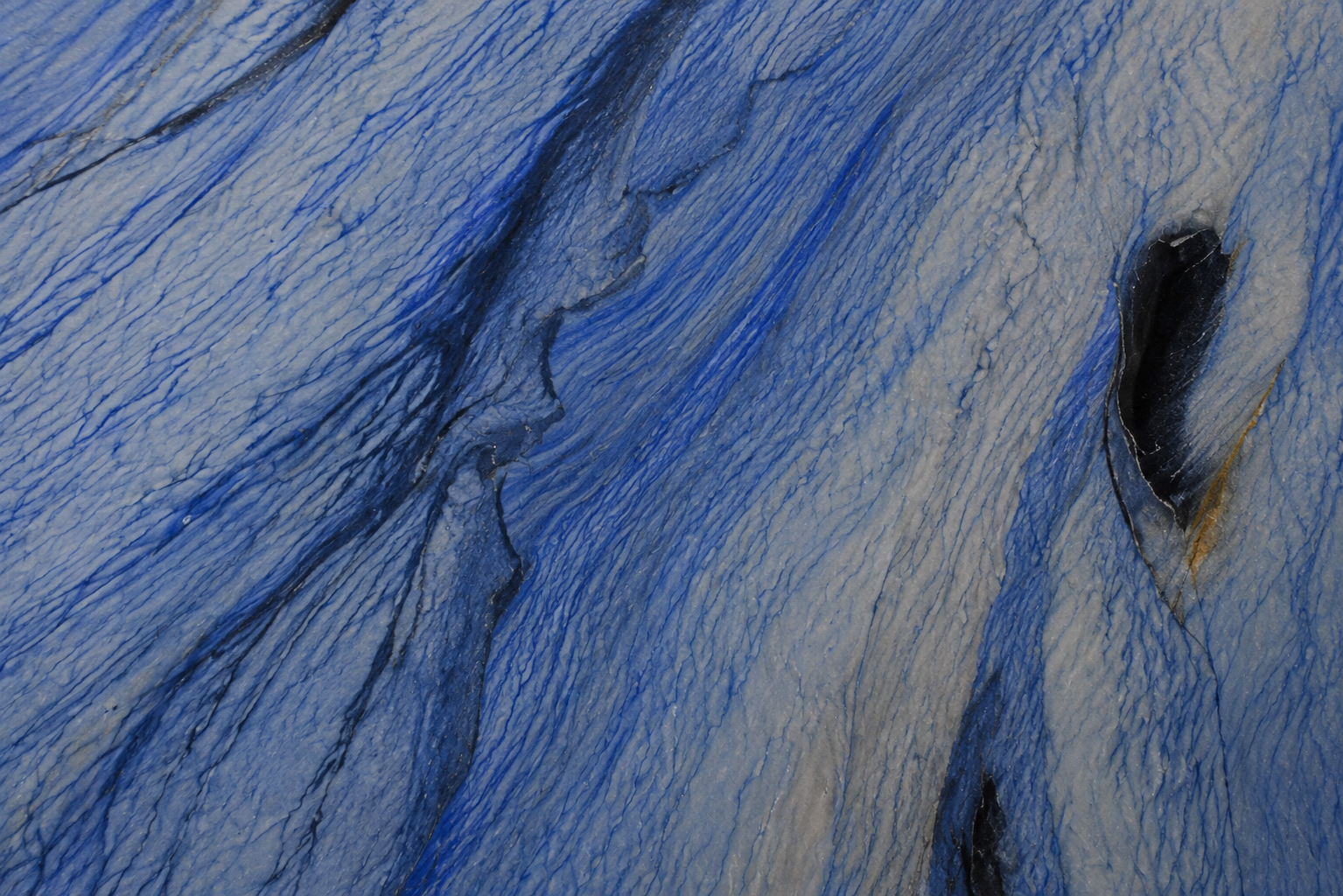 Representative surface suggesting Blue Macaubas